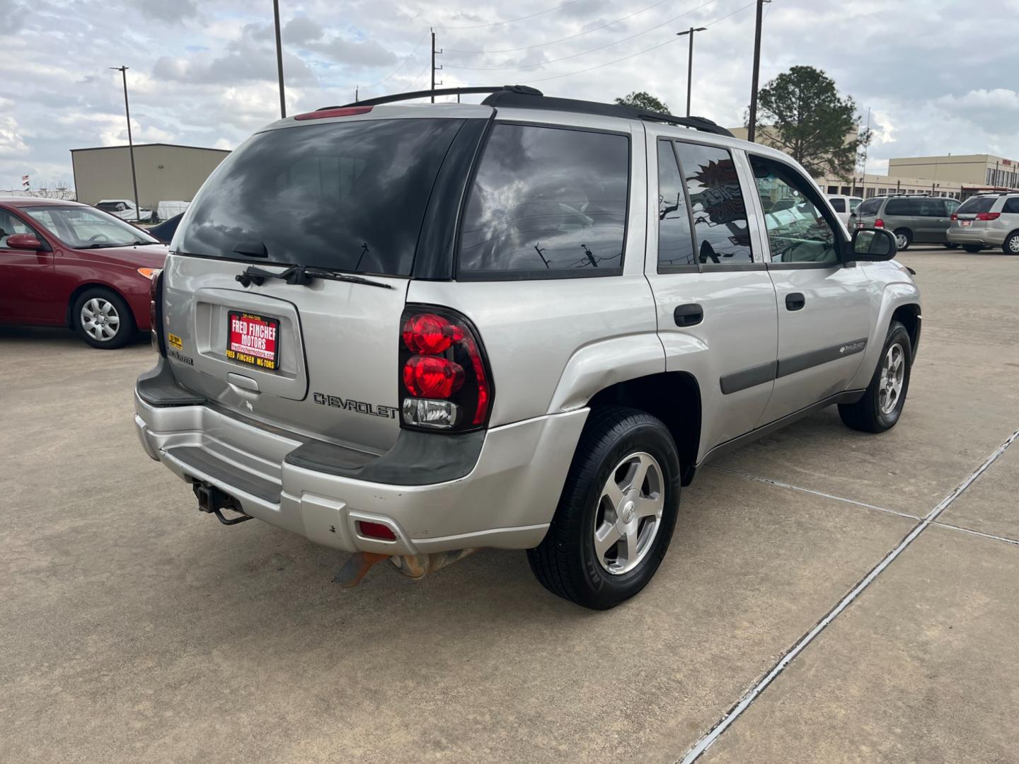 2004 SILVER /black Chevrolet TrailBlazer LS 2WD (1GNDS13S242) with an 4.2L L6 DOHC 24V engine, 4-Speed Automatic Overdrive transmission, located at 14700 Tomball Parkway 249, Houston, TX, 77086, (281) 444-2200, 29.928619, -95.504074 - Photo#6